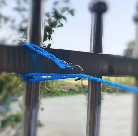 3 Meter Anti-Slip Clothesline Rope – Nylon Drying Line with Hooks for Indoor & Outdoor Use - Image 3